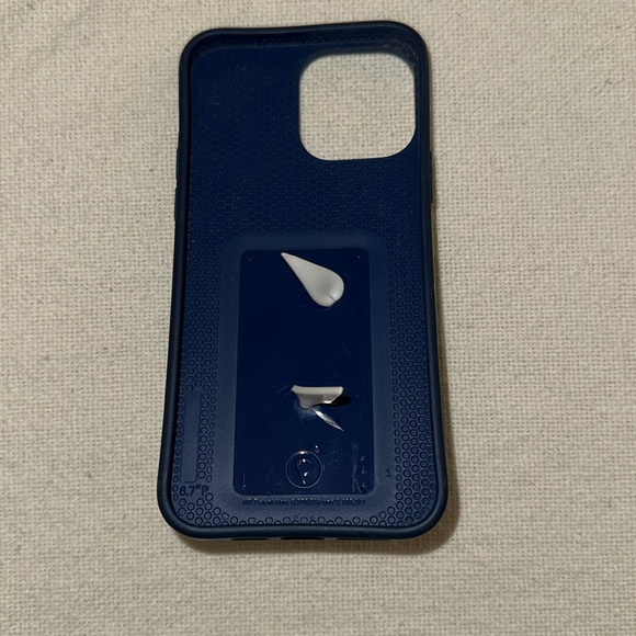 13 pro max loopy case - Picture 2 of 3